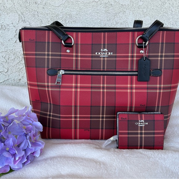 Coach Gallery Tote & Wallet in Plaid print - Picture 4 of 8